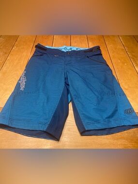 Troy Lee Designs Skyline Short Size 32 with 12” Inseam Color Blue Mountain Bike
